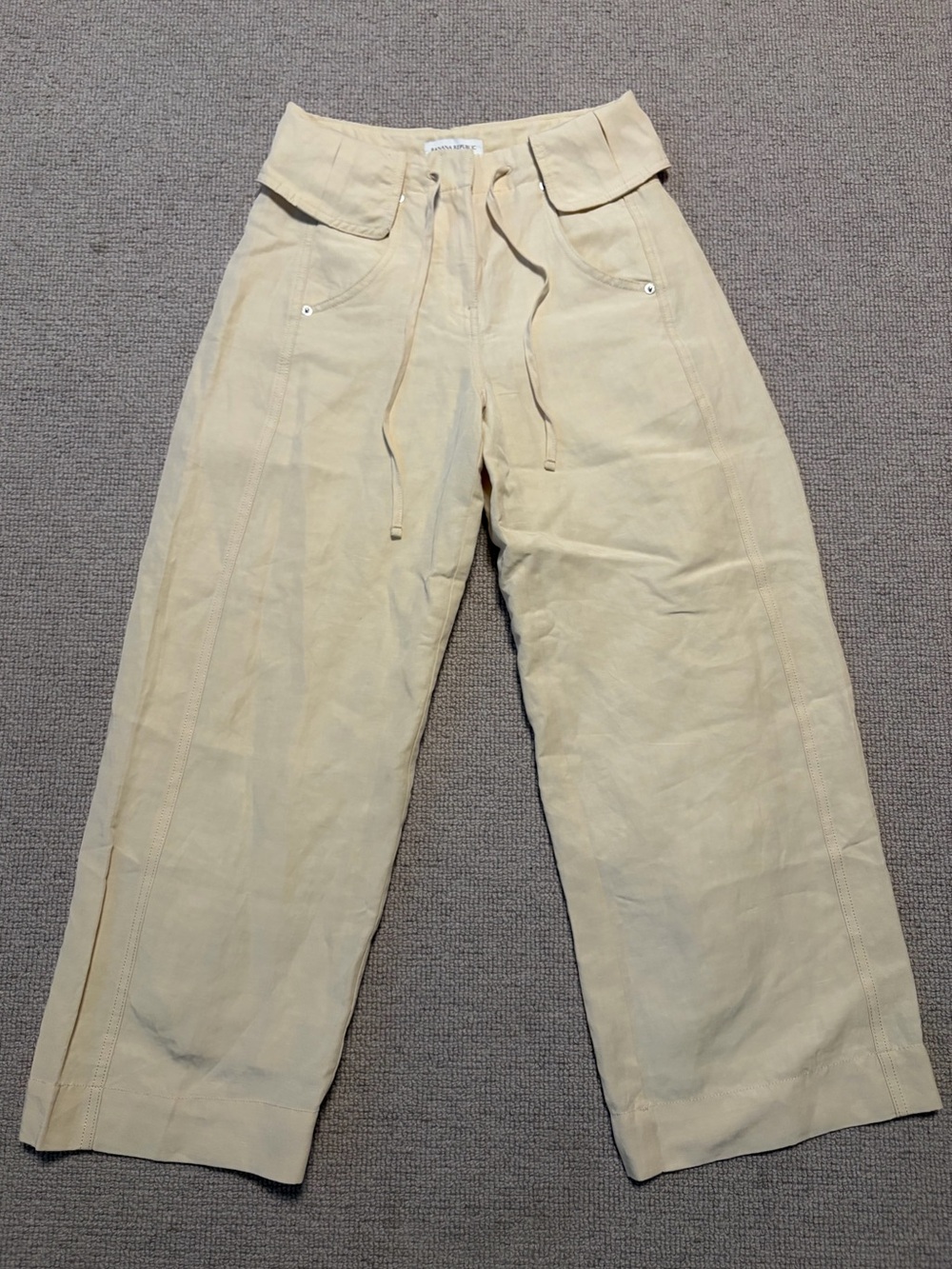 Banana Republic Linen Blend Women’s Summer Trousers (Petite 0)